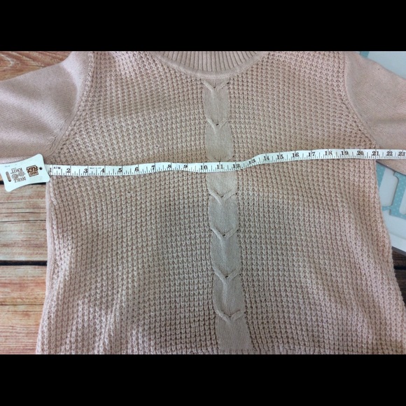 New York& Co sweater turtle neck, very soft - Picture 6 of 6